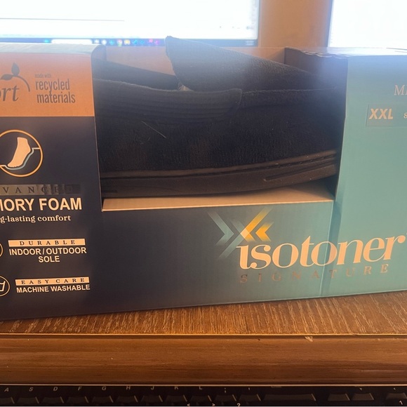 isotoner Other - Isotoner Eco Comfort Slippers